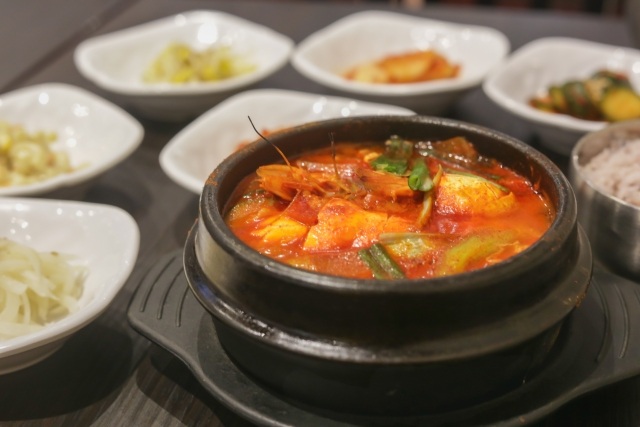 韓国鍋チゲチゲ韓兵衛 横浜駅西口ヨドバシ地下店OPEN