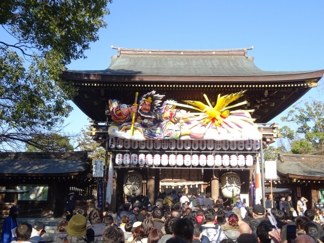 寒川神社 初詣|混雑ピーク・参拝時間・屋台いつまで?駐車場・アクセス完全ガイド