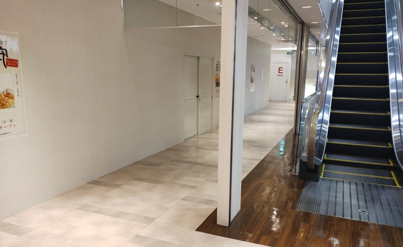 らーめん石狩 平塚ラスカ店の店舗改装現場写真