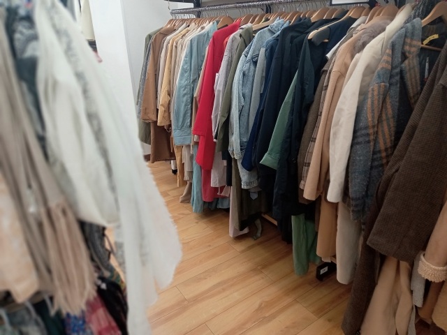 トレファクスタイル鶴見駅西口店（古着リユース店）がオープン予定